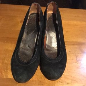 Flamenco shoes soft leather or suede